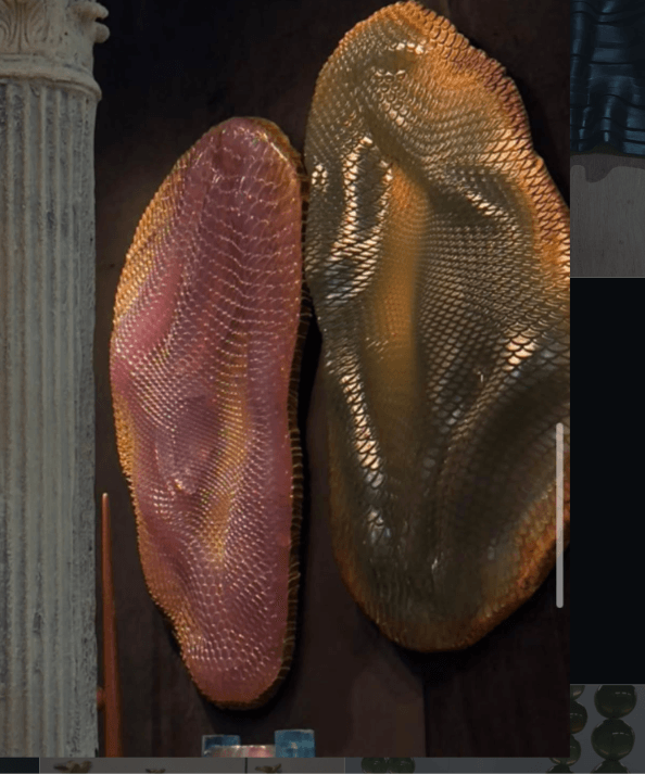 Cast resin wall piece